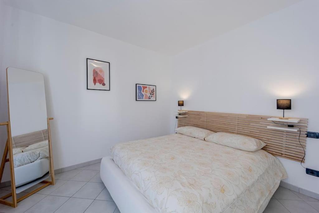 Fronte Mare-Piscina- Pista Ciclabile Apartment Imperia Exterior photo