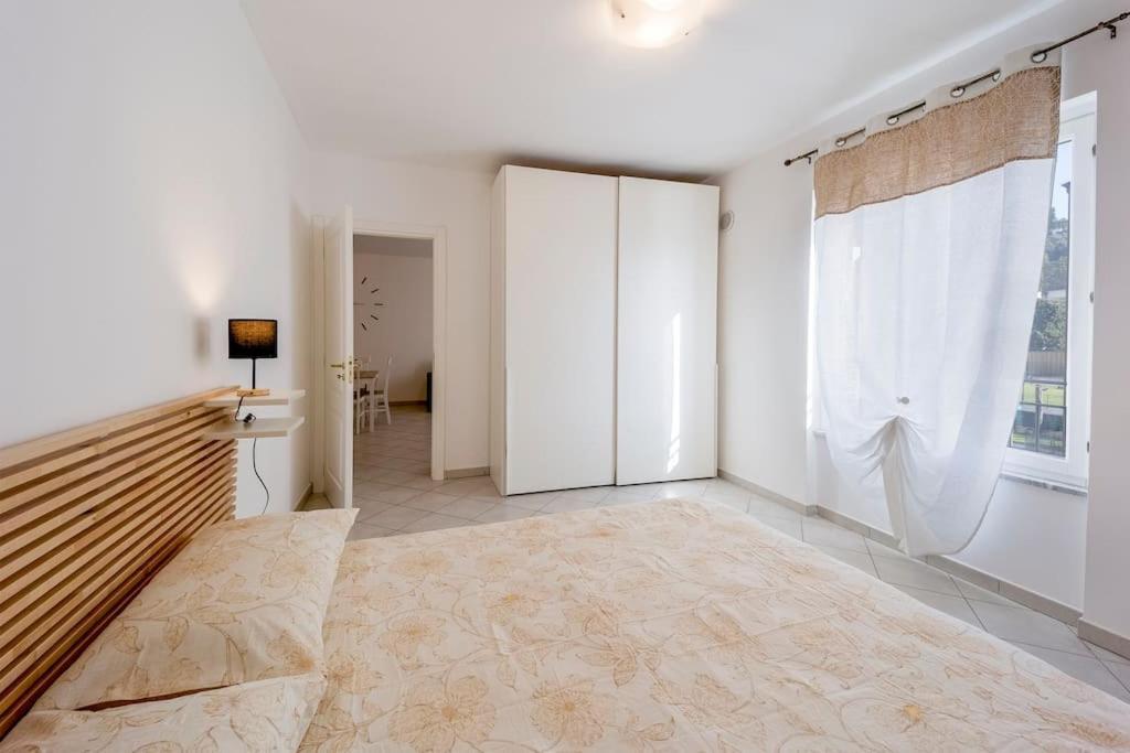 Fronte Mare-Piscina- Pista Ciclabile Apartment Imperia Exterior photo